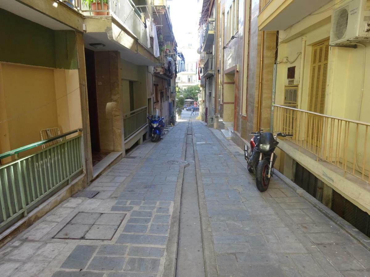 Cosy Penthouse -Up To 6 Guests- In The City Centre! Salonic Exterior foto
